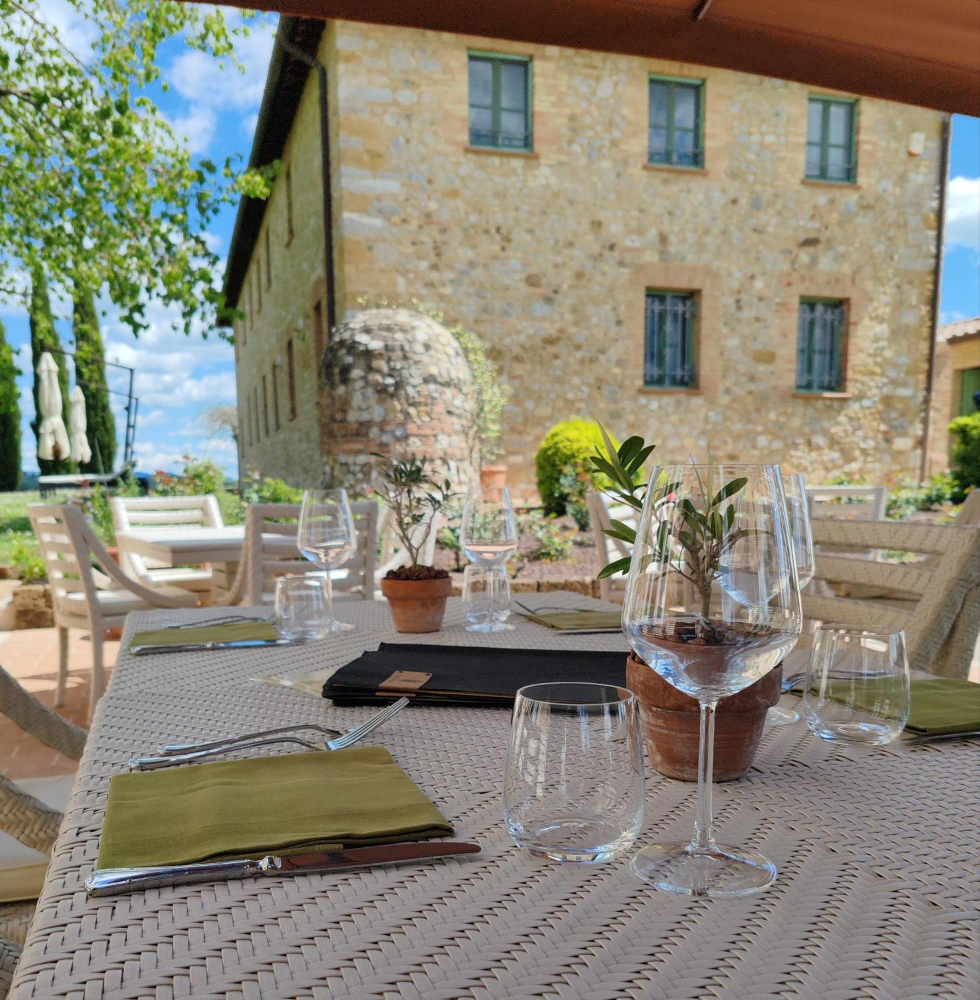 Villa Il Castagno Wine & Resort Сієна Екстер'єр фото