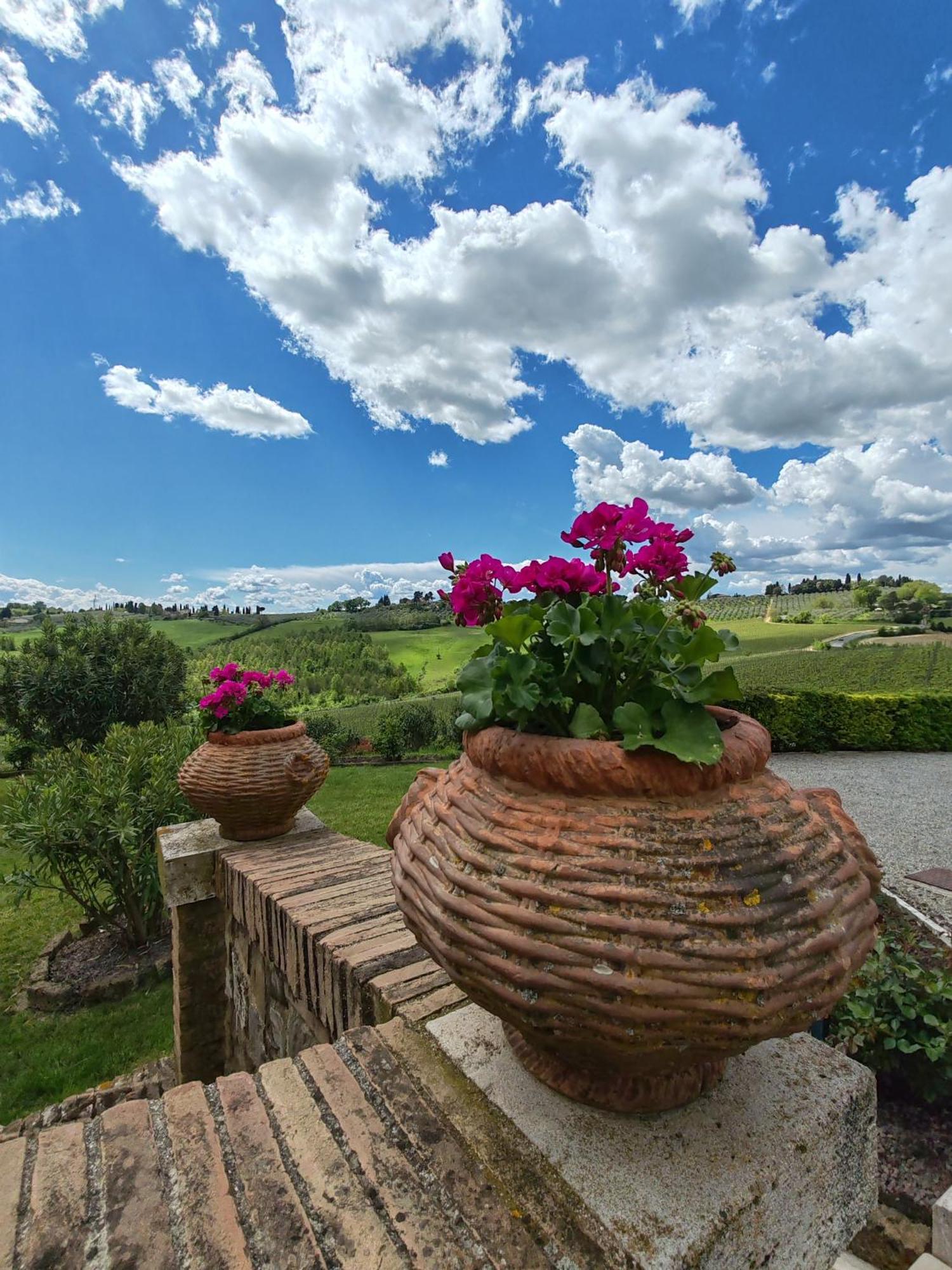Villa Il Castagno Wine & Resort Сієна Екстер'єр фото